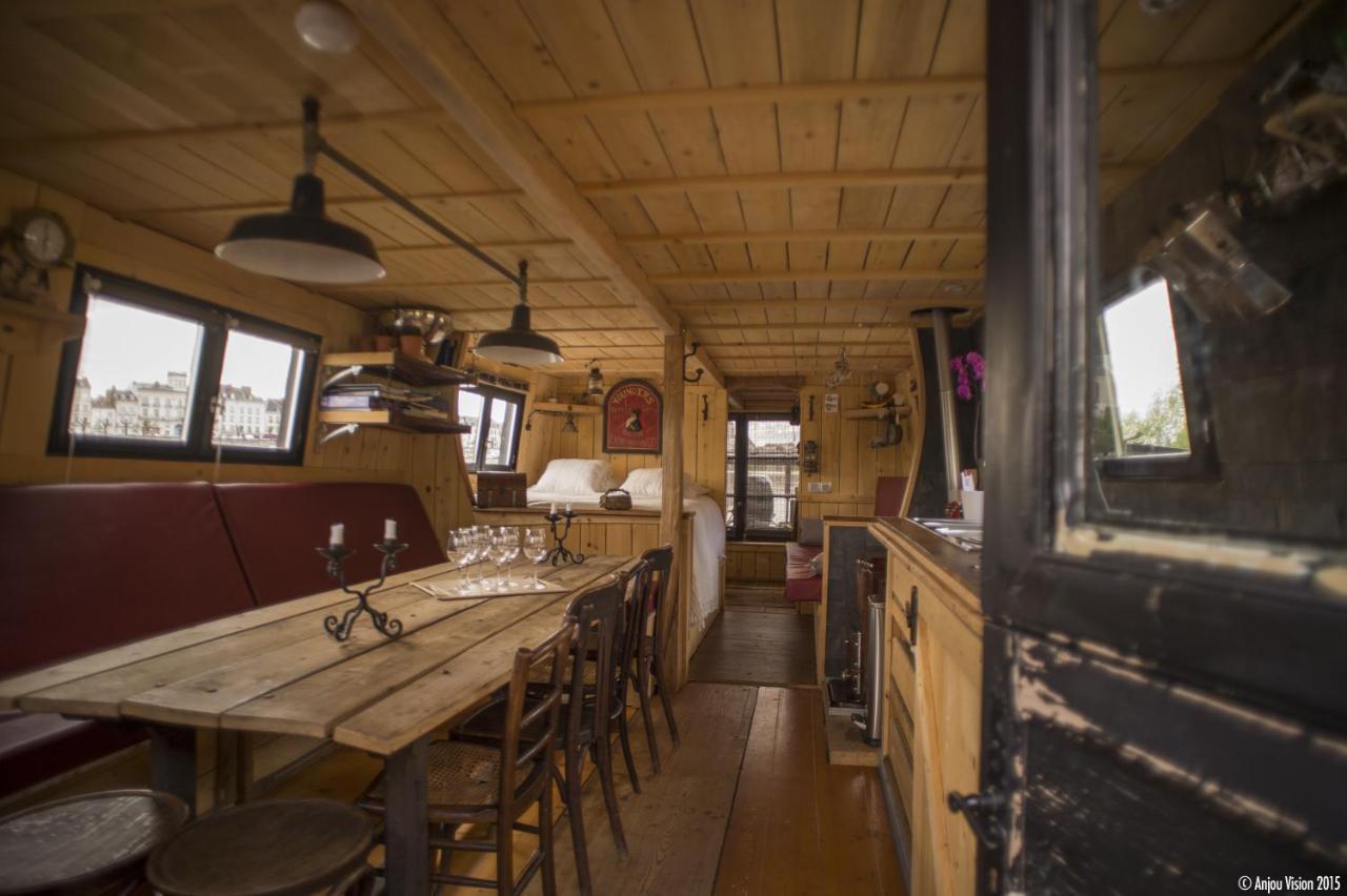 Bateau Le Vent De Travers Saumur Dış mekan fotoğraf